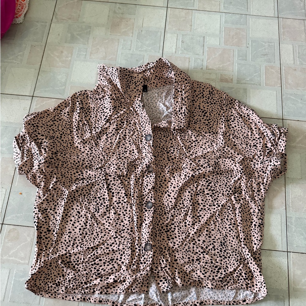 Milk & Honey Short Sleeve Button-Down Shirt black Dot Print - Womens XL